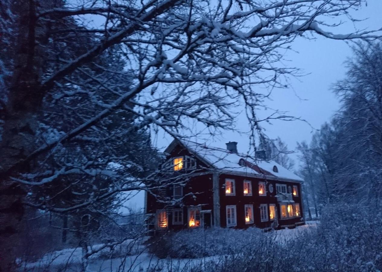 Skogstorp Hvilohem Bed and Breakfast Mullhyttan Buitenkant foto